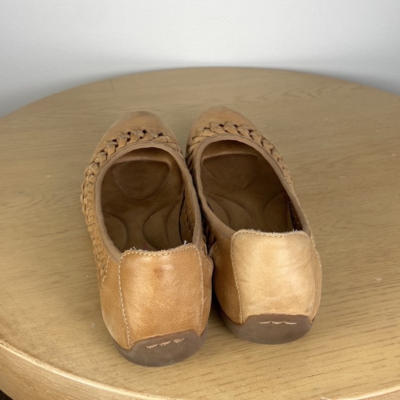 Comfortiva Marilu Woven Leather Round Toe Brown Flat Comfortable Supportive Sz 9 - Picture 5 of 8